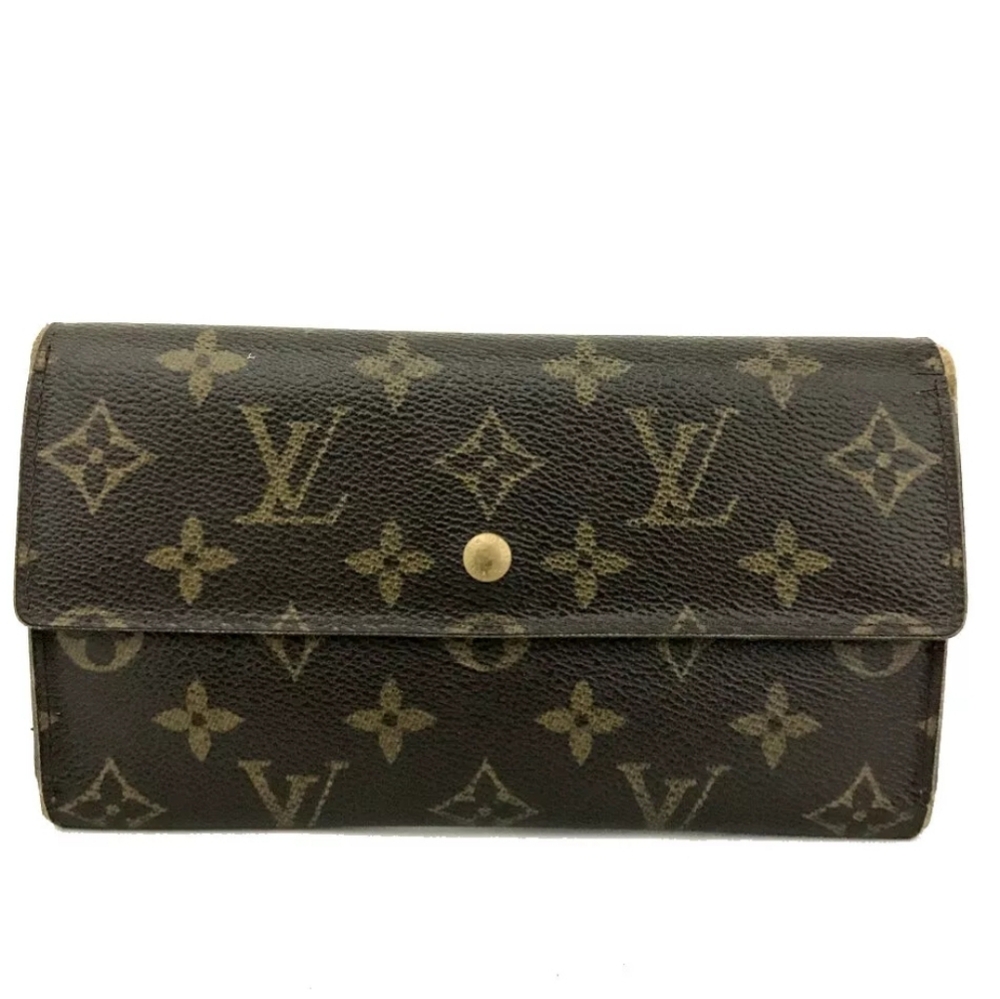💵 Louis Vuitton long bifold wallet 💵